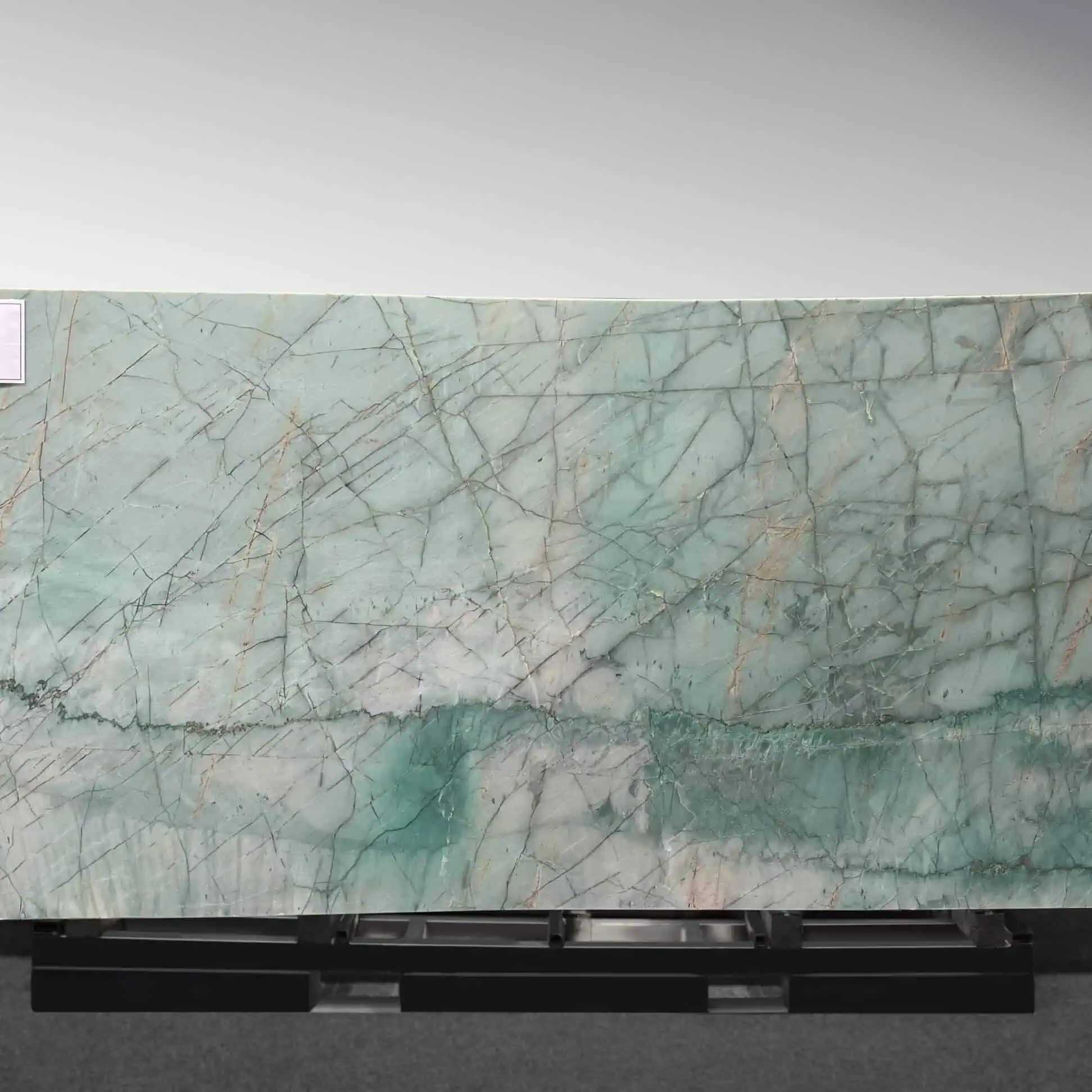 Da Vinci Quartzite Slab