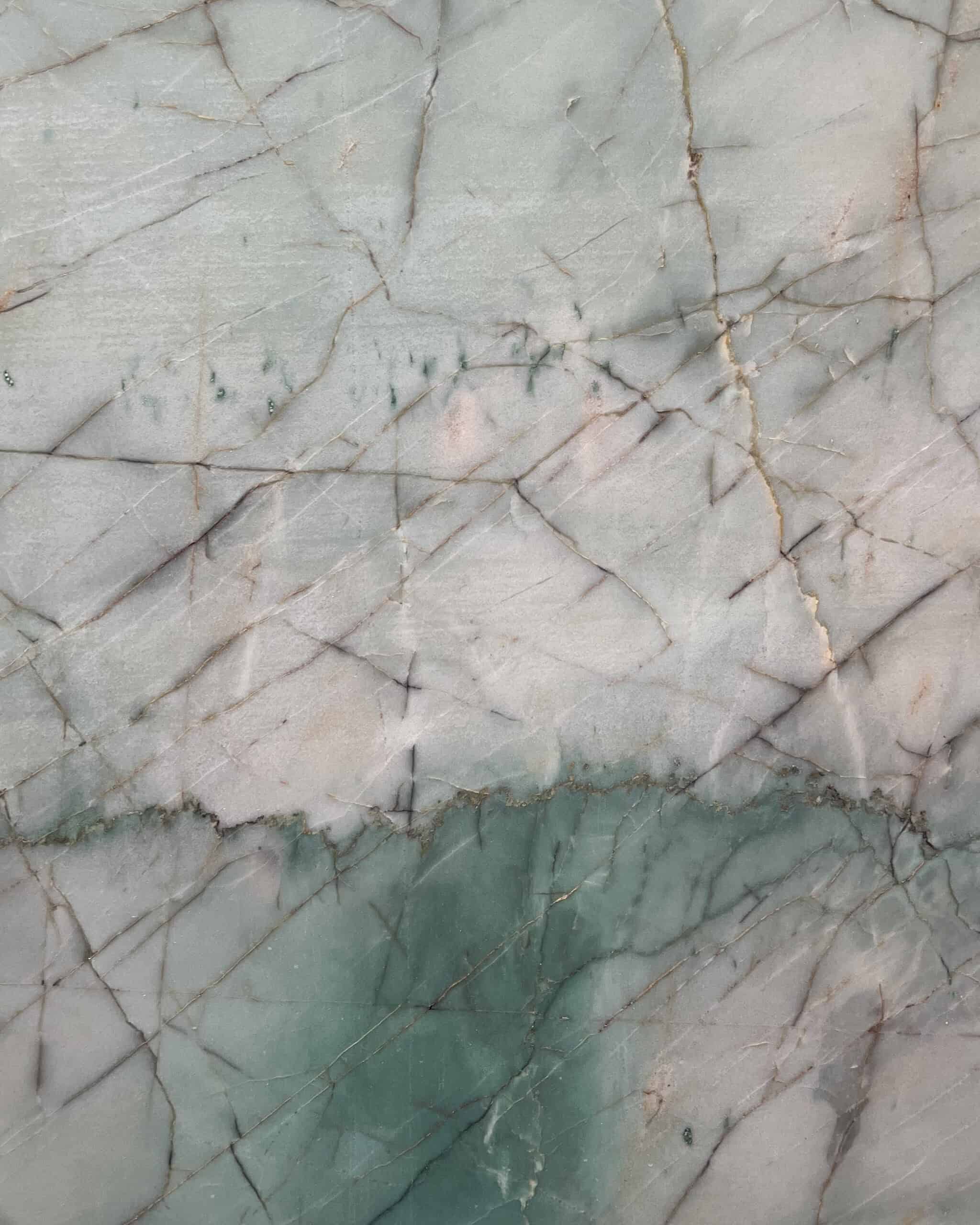 Da Vinci Quartzite Swatch