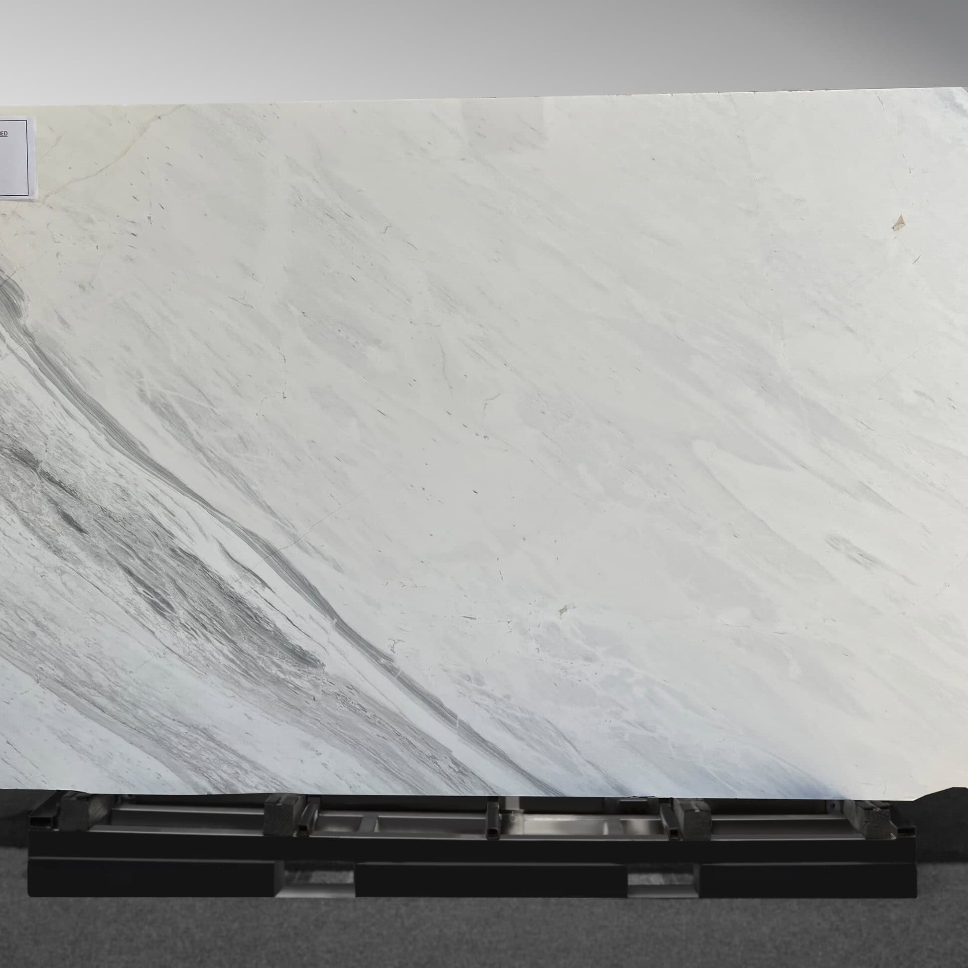 Onda Bianco Marble Slab