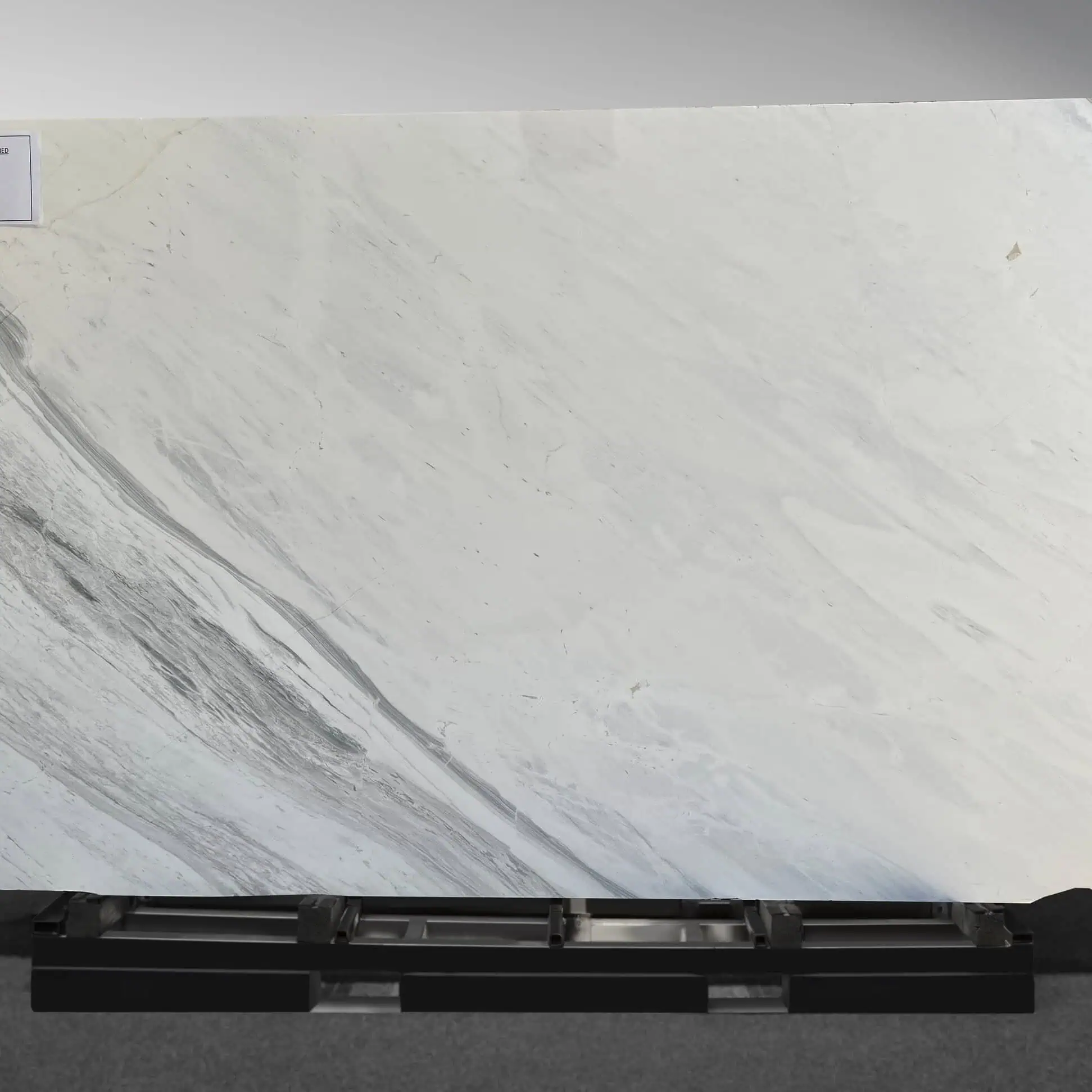 Onda Bianco Marble Slab